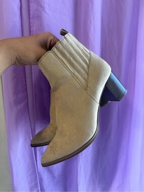 Ann Taylor Boots